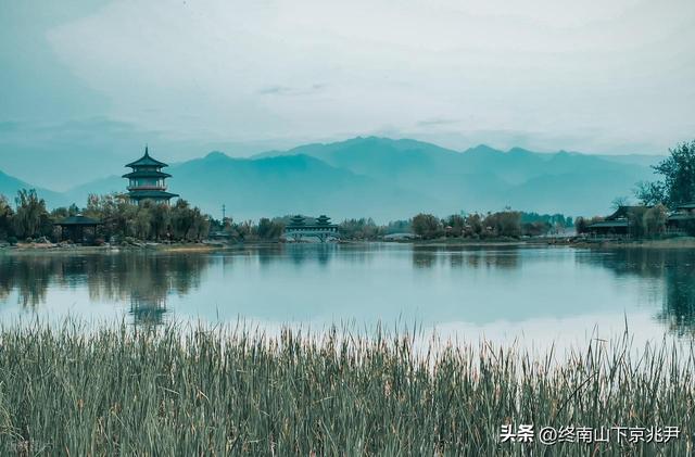 “跟着唐诗游中国，最佳秀句满长安”之秦岭紫阁峪：李杜白诗三首
