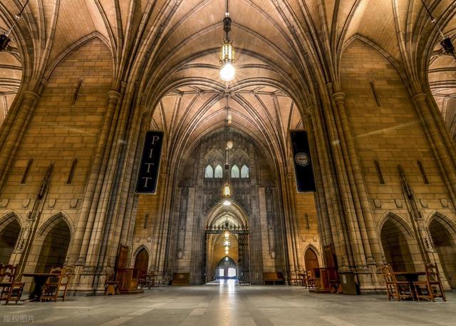 景致记录：狄更斯游美国匹兹堡，船无桅杆，甲板不见天，驾驶不熟