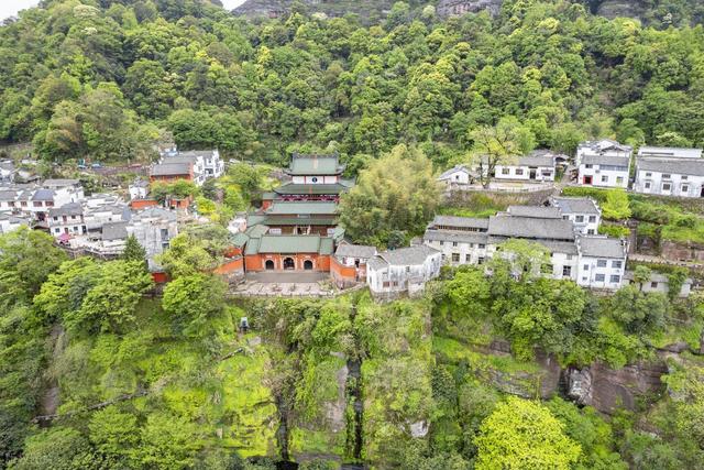 高铁直达！最适合3月小住几天的安逸小城，节奏慢，每个都超治愈