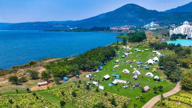 阳宗海国家级旅游度假区丨昆明邀请您，水上狂欢花海寻踪 共赴阳宗海清凉之约