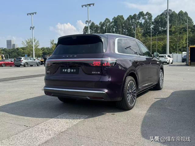 成都车展探馆问界M8纯电版实车