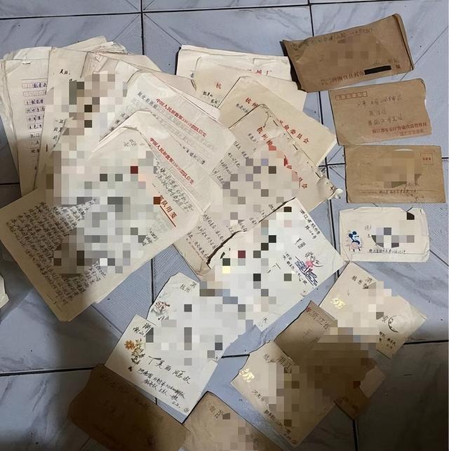 时隔40年，60岁老知青回陕北寻当年初恋，却发现自己早已子孙满堂