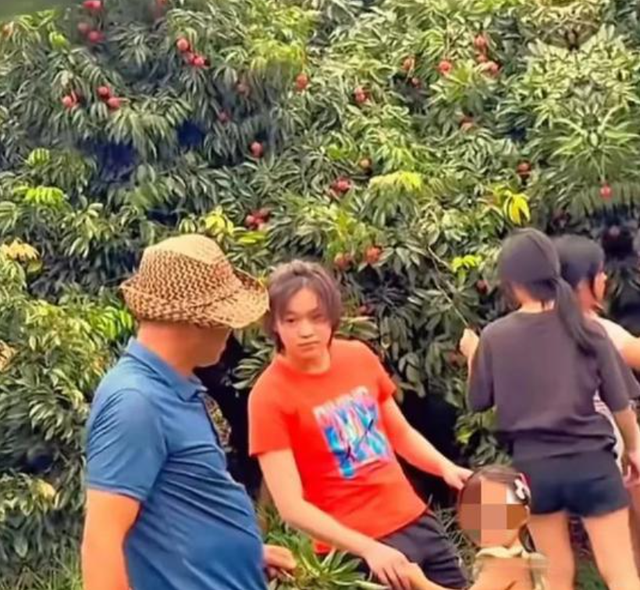这次被人民日报“点名”的全红婵，暴露了真实处境，现实远超想象