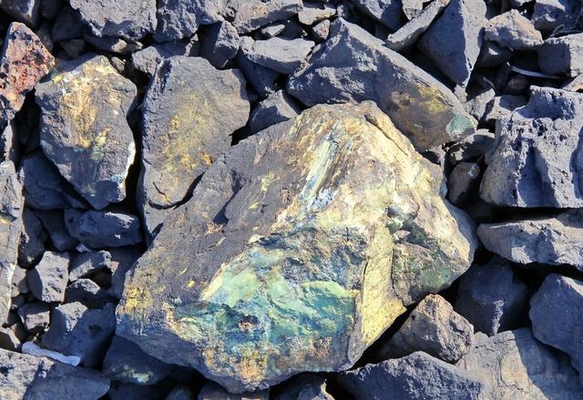 资源博弈升级，特朗普猛推"稀土北约"！能否改写全球稀土格局