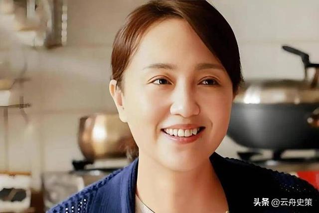 辛柏青丧妻刚满100天，离谱的事就发生了，被撮合娶马伊琍引争议
