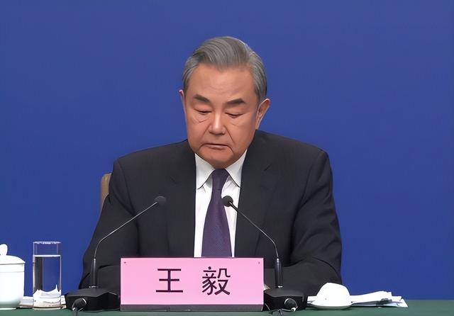 特朗普已做好开战准备？王毅曾警告：中美一旦冲突，结局只有一个