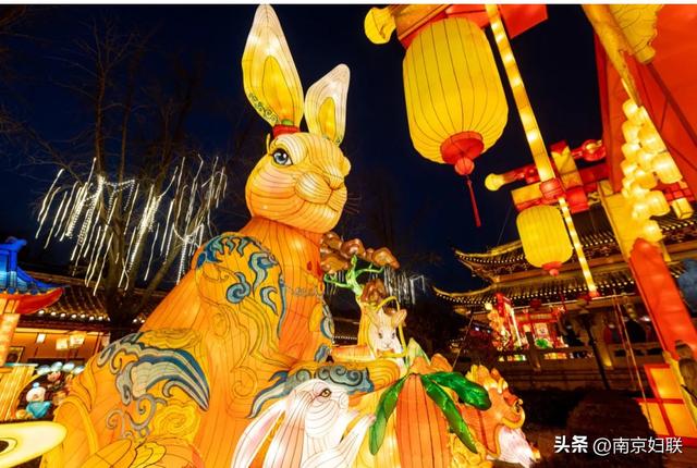 就在今晚，亮灯！