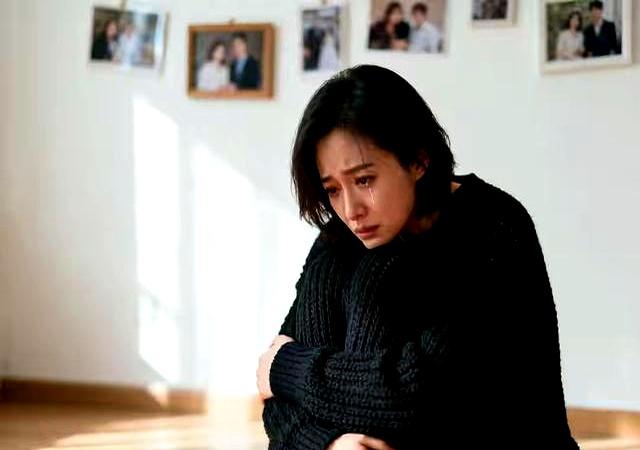 发现一个残酷真相：如今，十个离婚的女性中	，有九个都会后悔