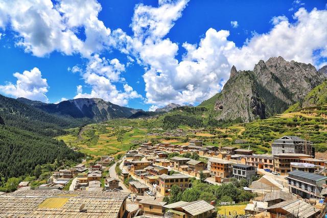 10月适合去的7个旅行地，秋景极致绚烂，赏秋氛围感满满