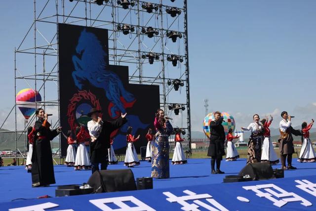 九色甘南香巴拉·玛曲第十六届格萨尔赛马会盛大开幕