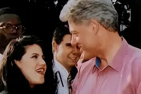 克林顿不是男人！要用雪茄助兴？莱温斯基：他把我当成“自助餐”图片