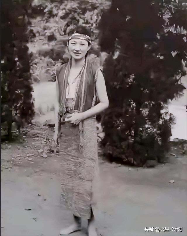 这是张学良老婆赵四小姐真实样貌，并非演员饰演而是货真价实真品