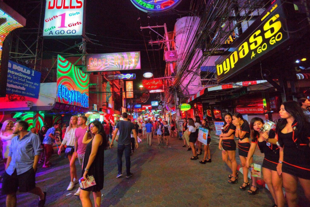 不愧是全球第一“绿帽”国家！女性出轨率60%，男人出轨零容忍？