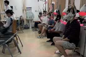 突然火了！年轻人纷纷跑医院“吊脖子”？网友晒图：好笑又心酸……图片