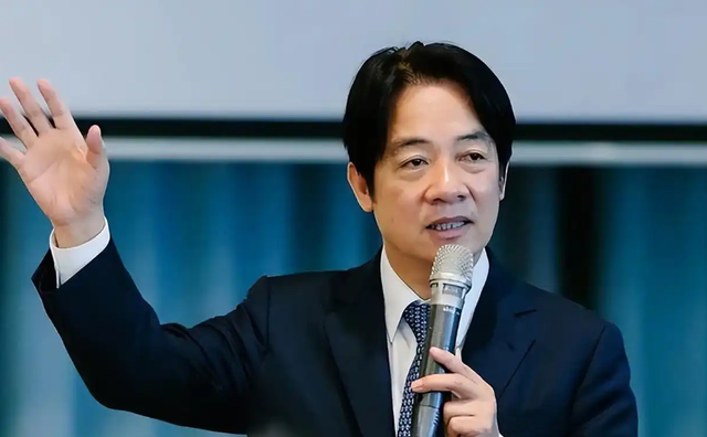岛内出席93阅兵人员名单出炉，绿营气急败坏，特朗普对台态度或变
