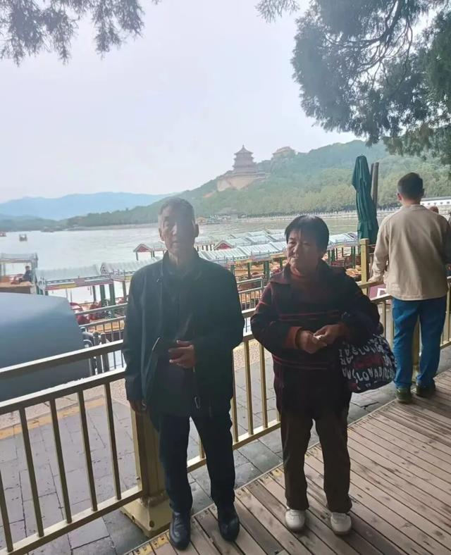 渭南文坛 | 王磊：我陪父母逛北京