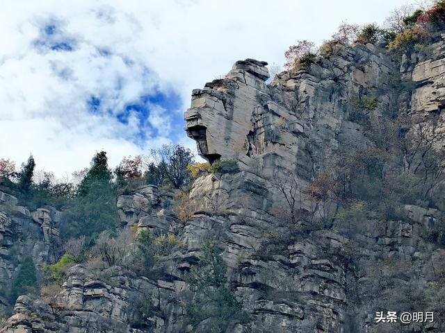 龙洞胜境尤奇崛