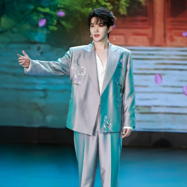 2026央视跨年晚会阵容曝光	，看完路透和明星名单，厕所都不敢上了