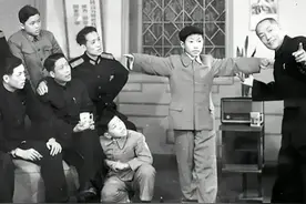 1961年，常连安与常宝霆、常宝华、常贵田等儿孙在天津的一张合影图片