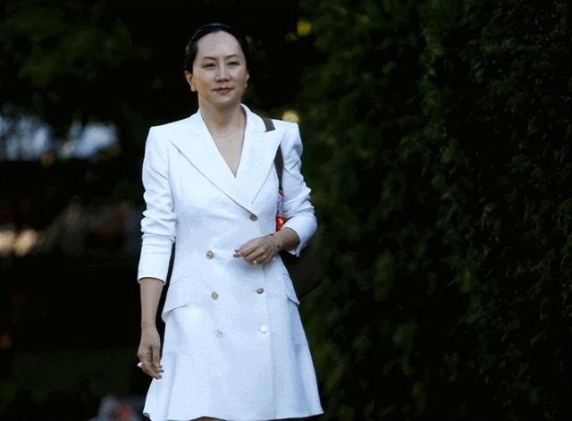 官媒发文，53岁孟晚舟再破天花板	，让任正非和整个商界刮目相看