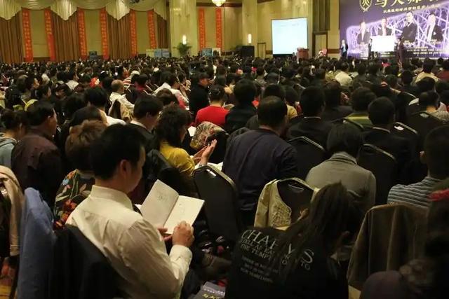 判了，无期！敛财3.8亿，伪装了7年的励志网红，终究还是露了馅