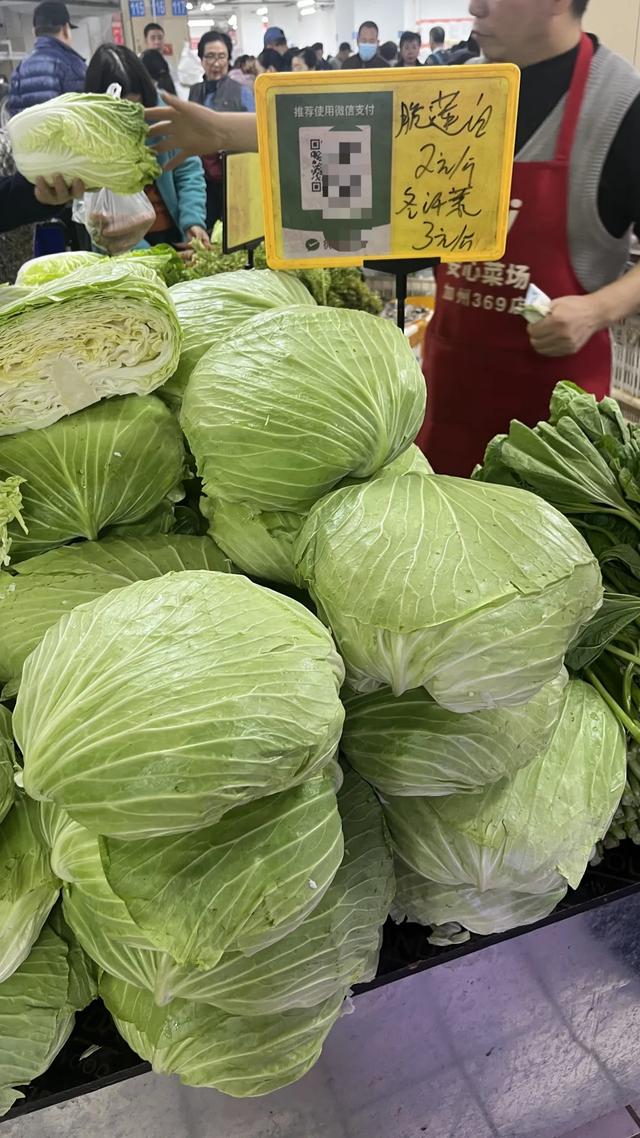 轨道直达的赶场地!地方超大,东西多,买菜这些超方便