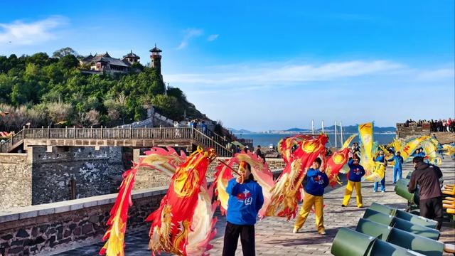 诸君，重阳来此登高赏景可好