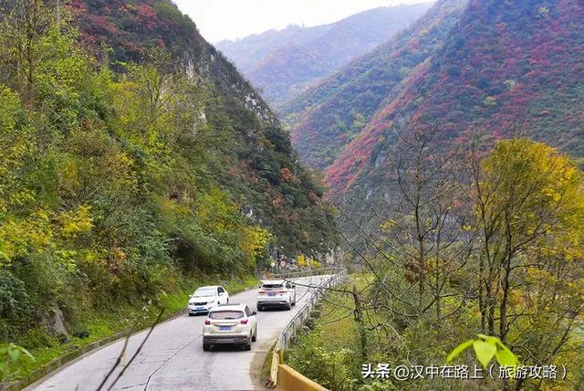 汉中出发沿嘉陵江跨省自驾,把秦巴深秋的美景装进车窗~图片