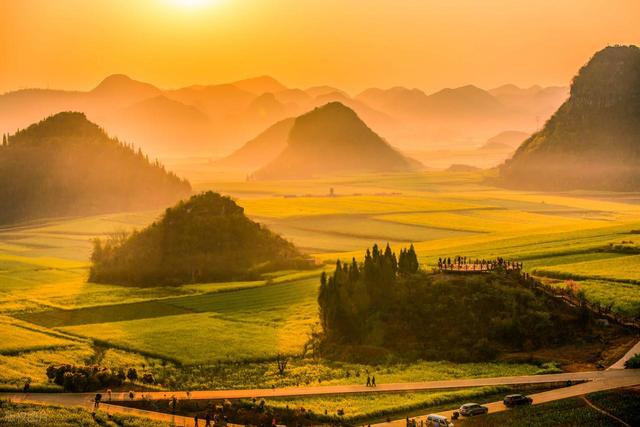 去罗平，追中国第一抹春！油菜花海已进入最佳观赏期，不要错过！