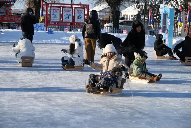 爱辉区第八届满族颁金节暨四嘉子满族乡第三届“莫勒真”大会盛装启幕