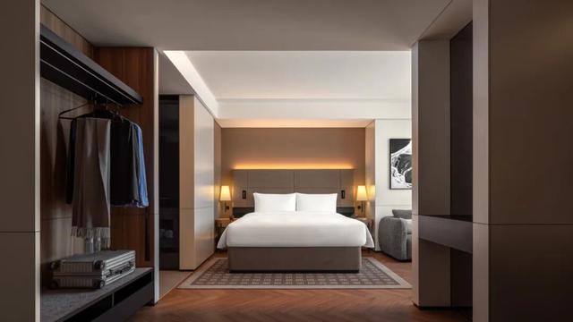 酒店万元单车引热议，“共享体面”新玩法 普通人也能体验高端生活