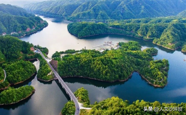 这5个宝藏避暑地，白天耍水、晚上盖被子，本地人都私藏！
