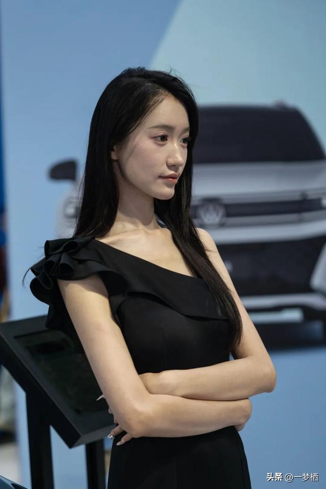2025成都车展上的模特们