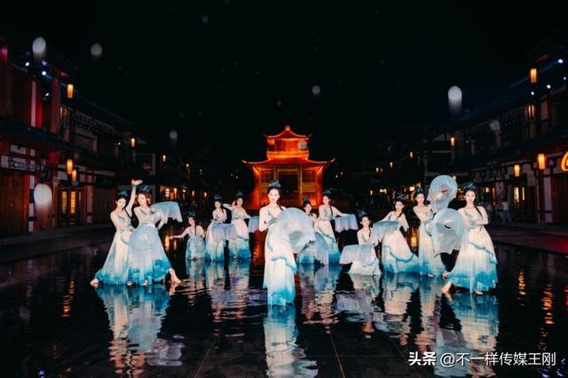 山水度假新模式 鸾州渡假日小镇盛大启幕