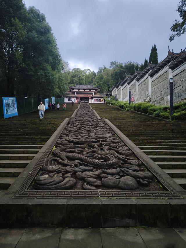 南行漫记：离开遂宁继续南下，偶遇安岳圆觉洞