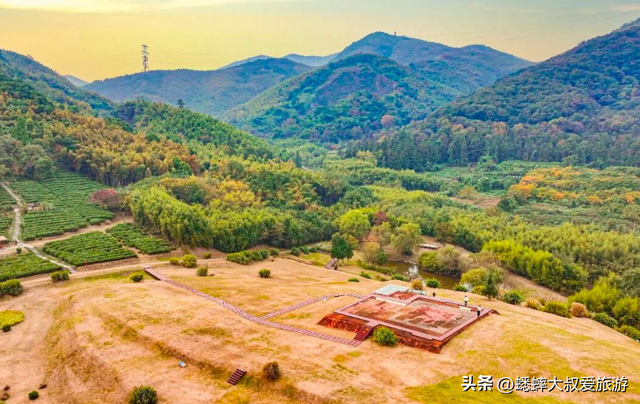 来杭州“千年秘境”公园吧，秋日有绝美场景，还可直接承包全场！