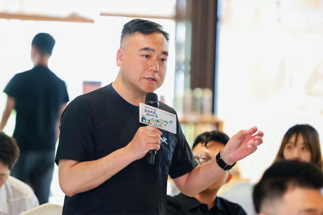 圆桌交流“茶旅凤凰”，跨界共探茶乡振兴路径 | 小镇观察家