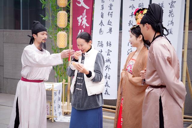 文化范与烟火气，第四届“衣起锦官城”（成都）汉服周打造文旅融合新场景