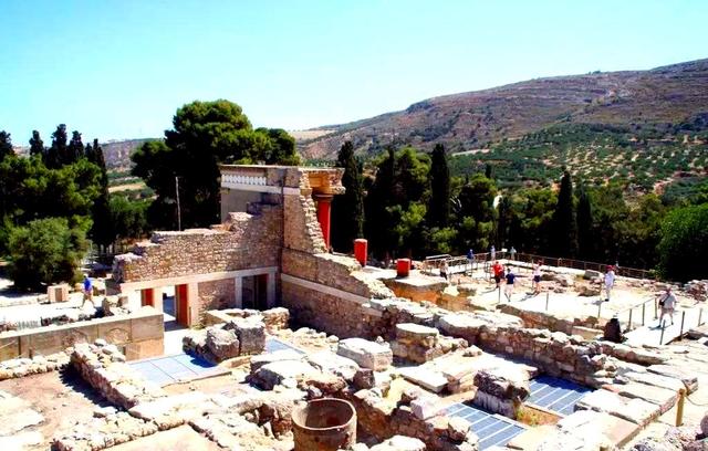 一下挖出神话中的王国！克里特岛惊现史前迷宫，人类活动痕迹曝光