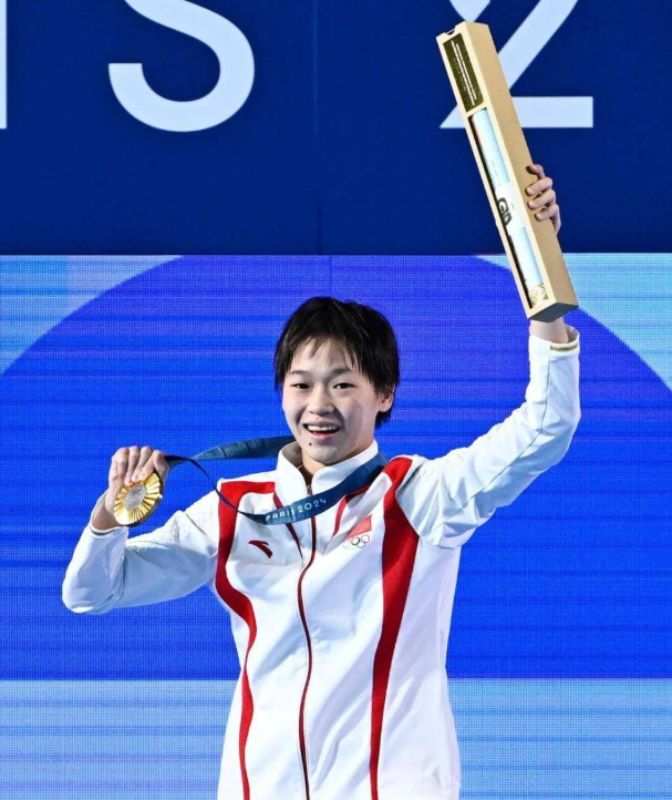 直到王伟莹坦白全红婵退出个人赛原因，才懂樊振东那番话真没说错