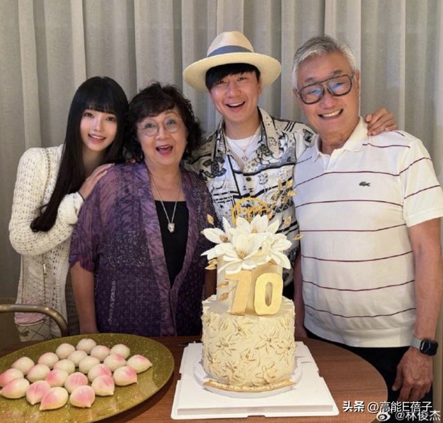 林俊杰认恋网红七七！网友：感谢你没让我的祝福等到一千年以后