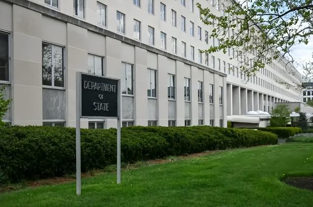 特朗普下令召回美国大使，白宫这一举动史无前例