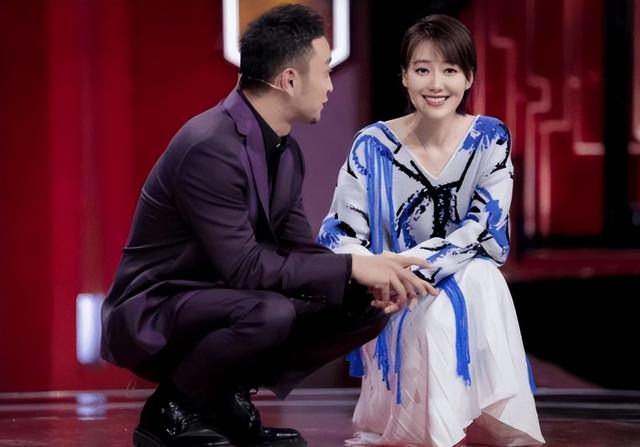 私生活混乱、被央视开除、陪睡上位？王冠身上的标签究竟有多离谱