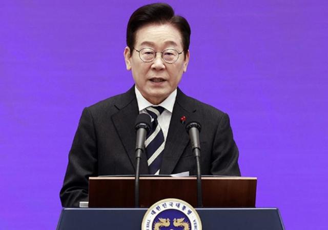 忍耐半个月，韩国发难向日索赔，李在明终于下令，军队将逼近独岛