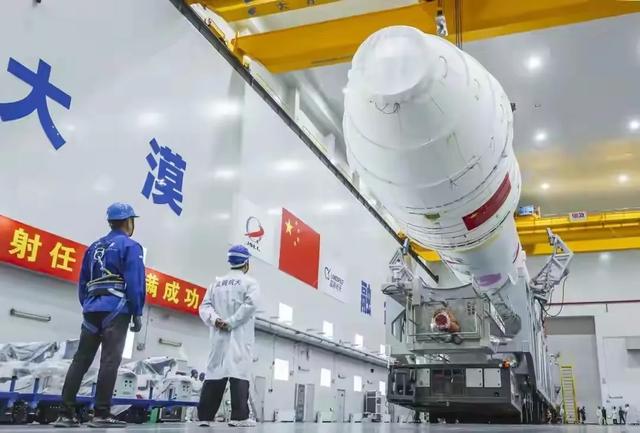 朱雀二号发射失败，美国火箭成本极低，中国民营航天还有必要搞吗