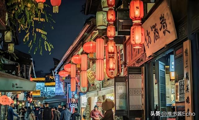 我去了三次成都，一直没弄明白，为啥武侯区天天人那么多！