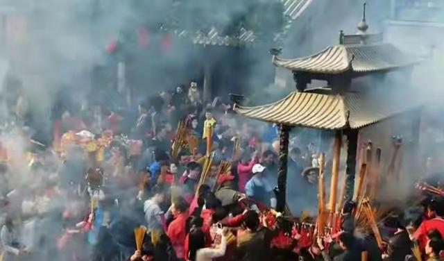 释永信下台刚四个多月，被暗访的释印乐	，竟让他再次成了笑话