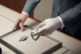 劳力士正式在中国开启二手表销售图片