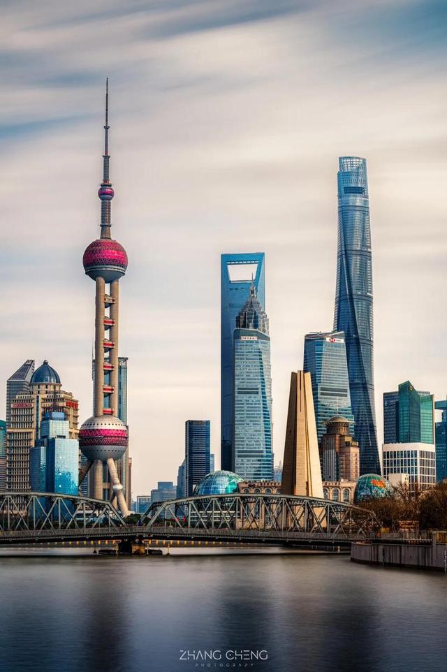 李嘉诚为什么甩卖内地房地产