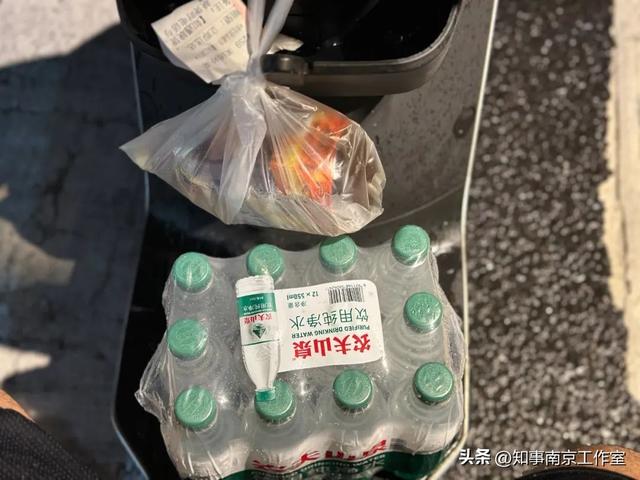 外卖大战，下班送外卖上瘾